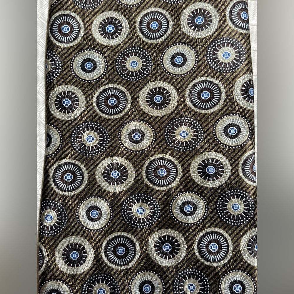 John W. Nordstrom 100% imported silk tie |made in USA | brown tan blue silver - Picture 4 of 5